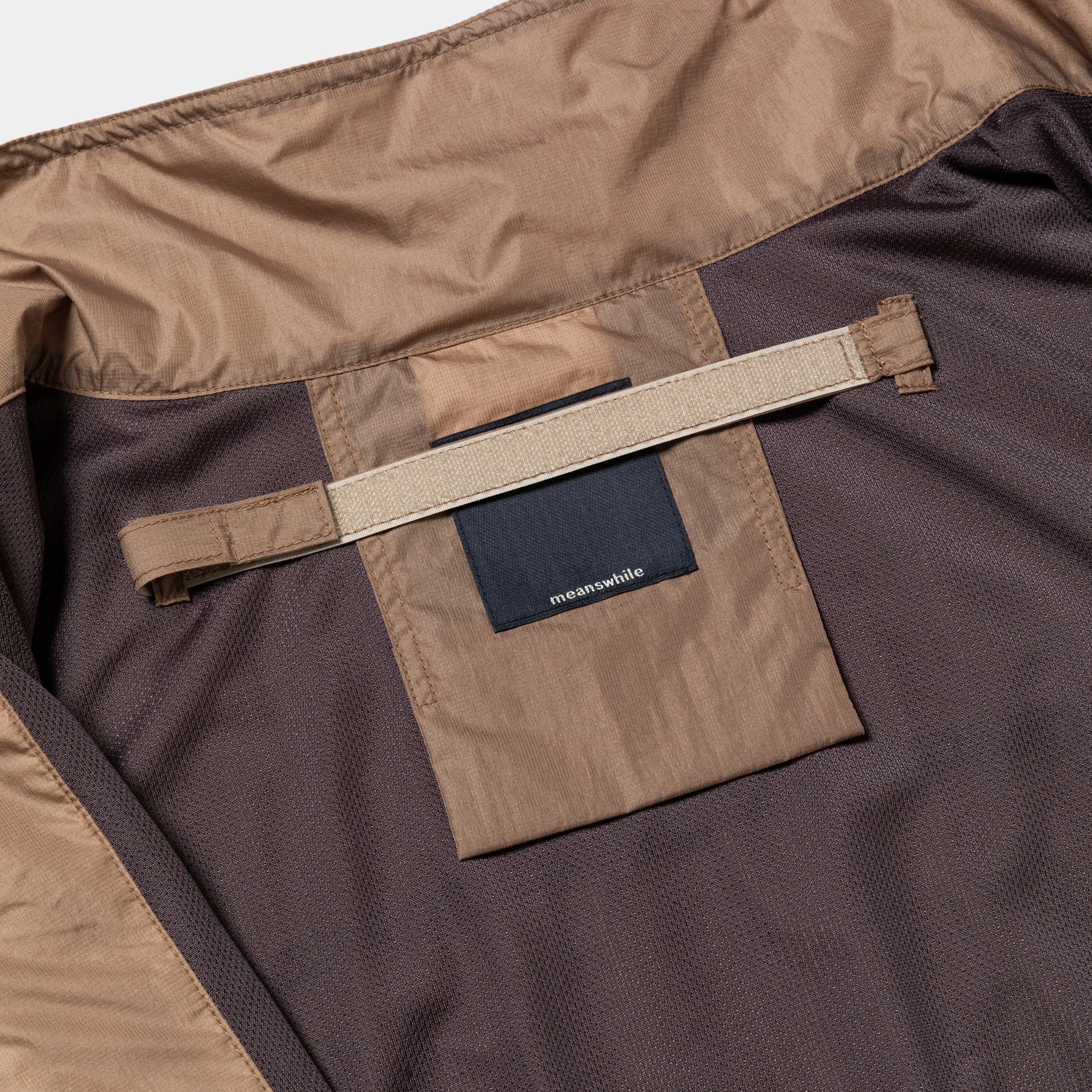 Air Circulation System Wind Vest (Greige)/MW-JKT25109