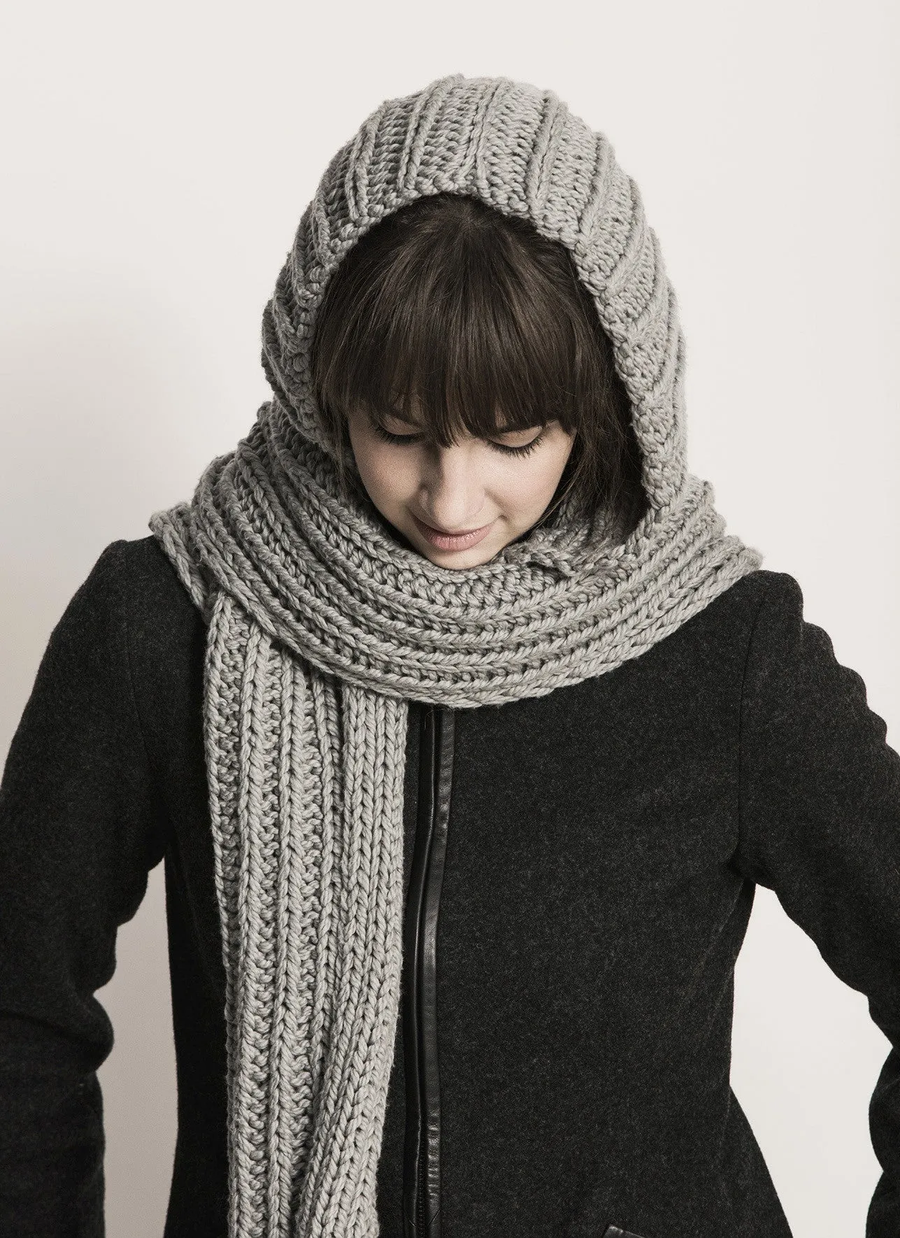 Breezy Point Hood Scarf in Blue Sky Organic Cotton Worsted (20167)