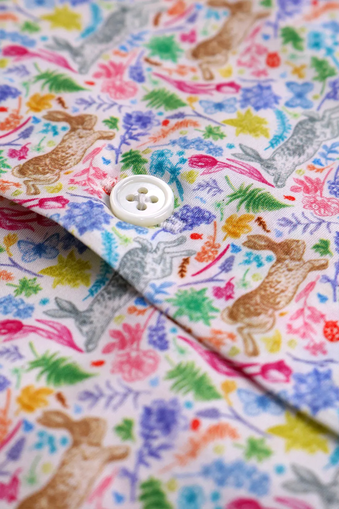 Dancing in Flowerbed Short Sleeves Shirt