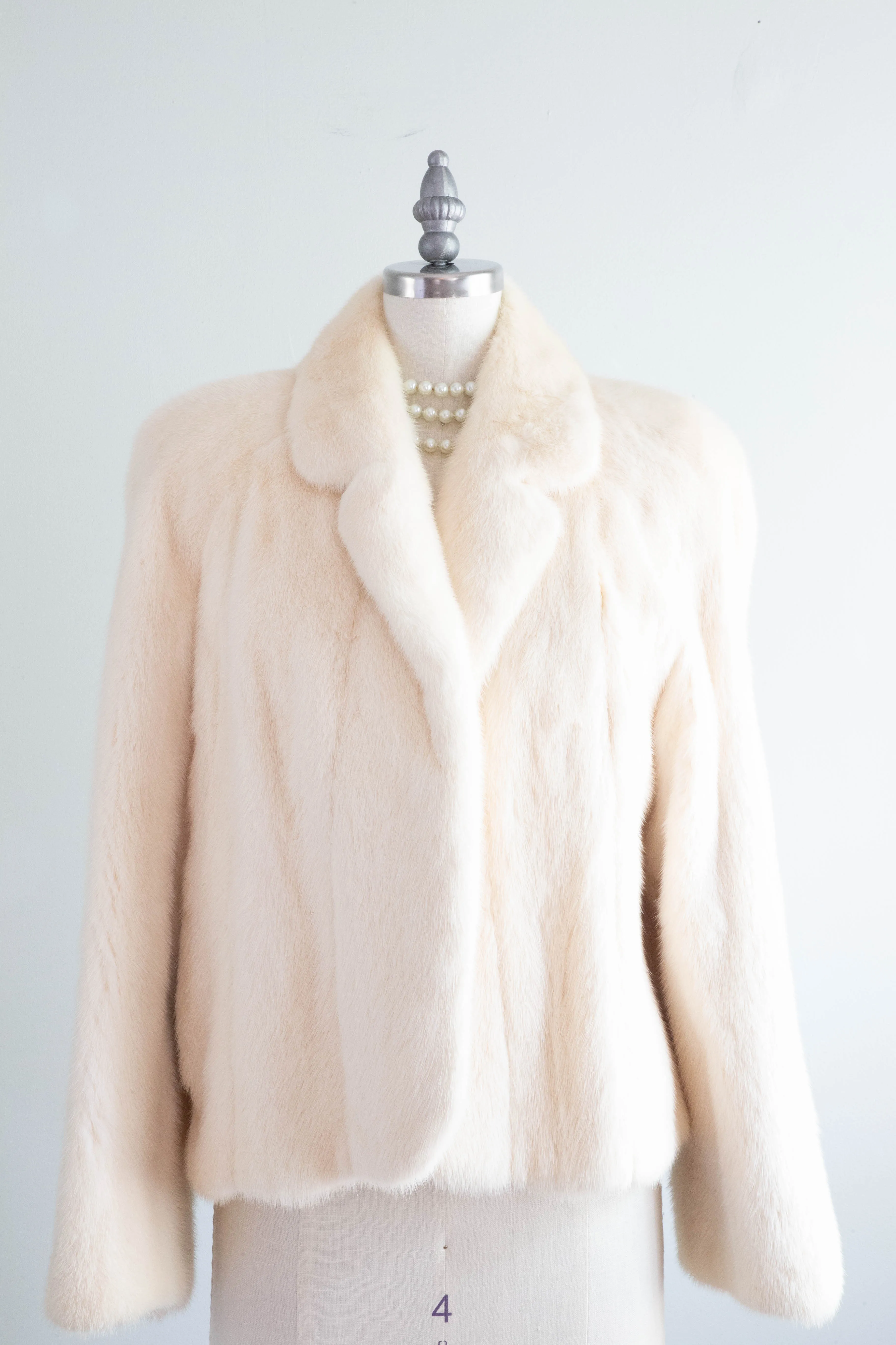 Deluxe 1970's Ivory Mink Jacket From I.Magnin / Medium