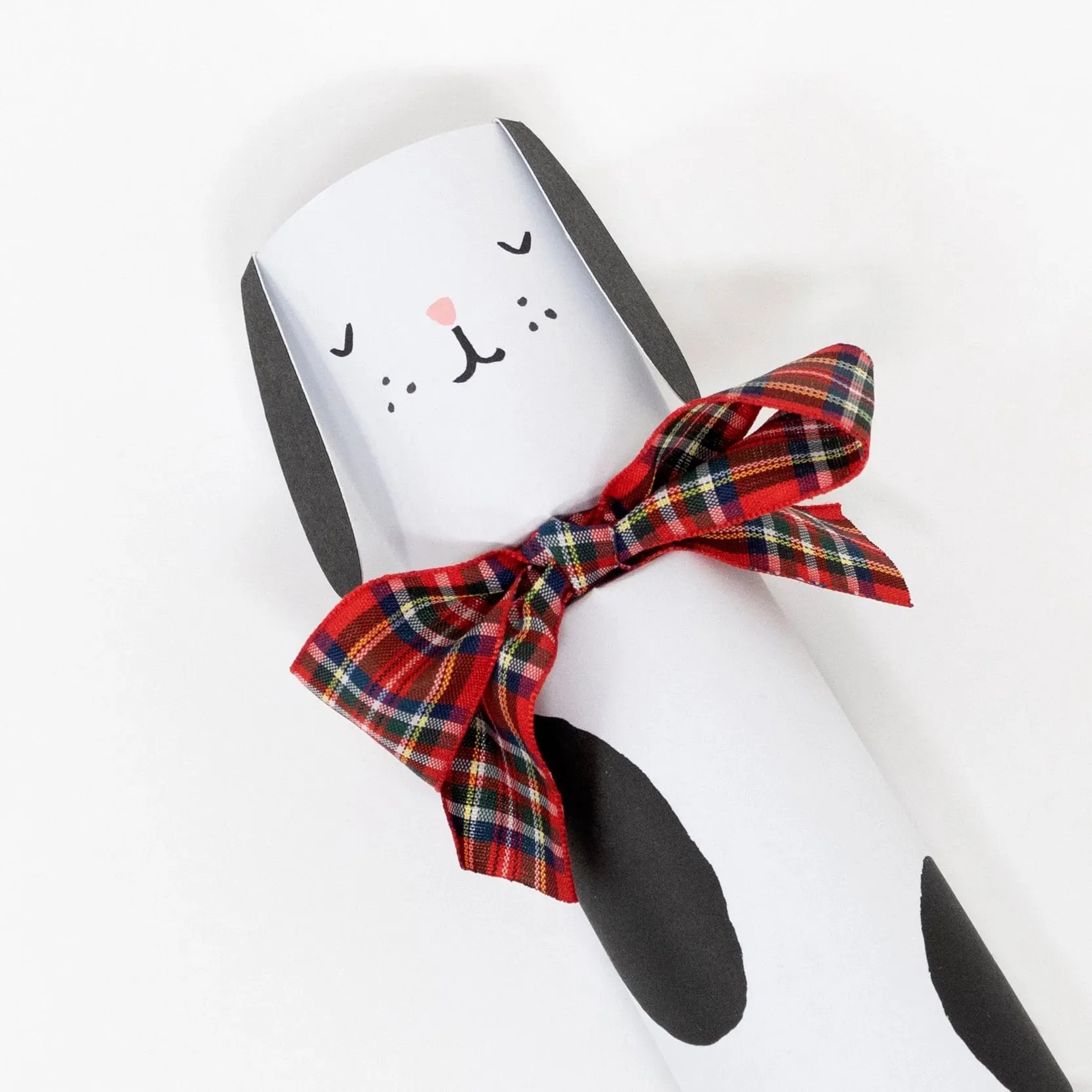 Dog Party Crackers, Set of 6 Meri Meri Large Crackers, Kid's Christmas Crackers with Party Hat, Joke, And Dog Pin