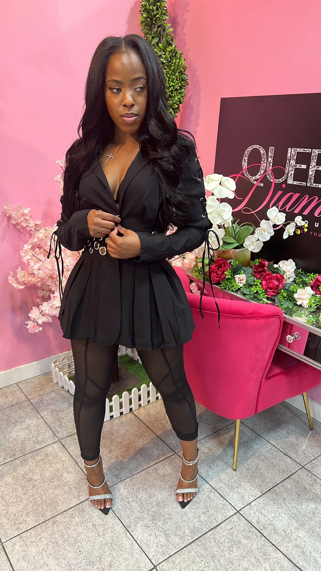 Doll Face Blazer - Black