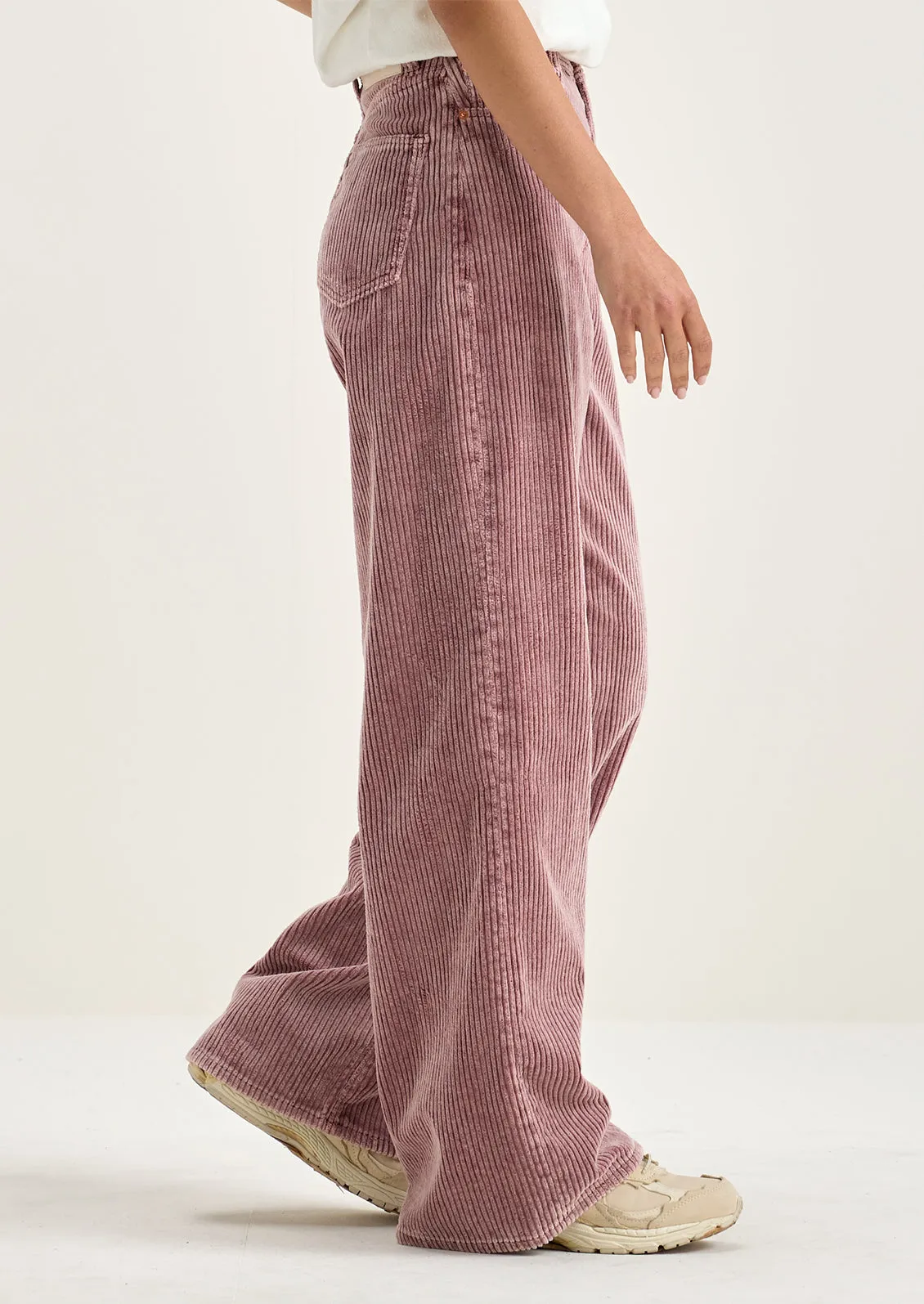 Parthe Corduroy Pants