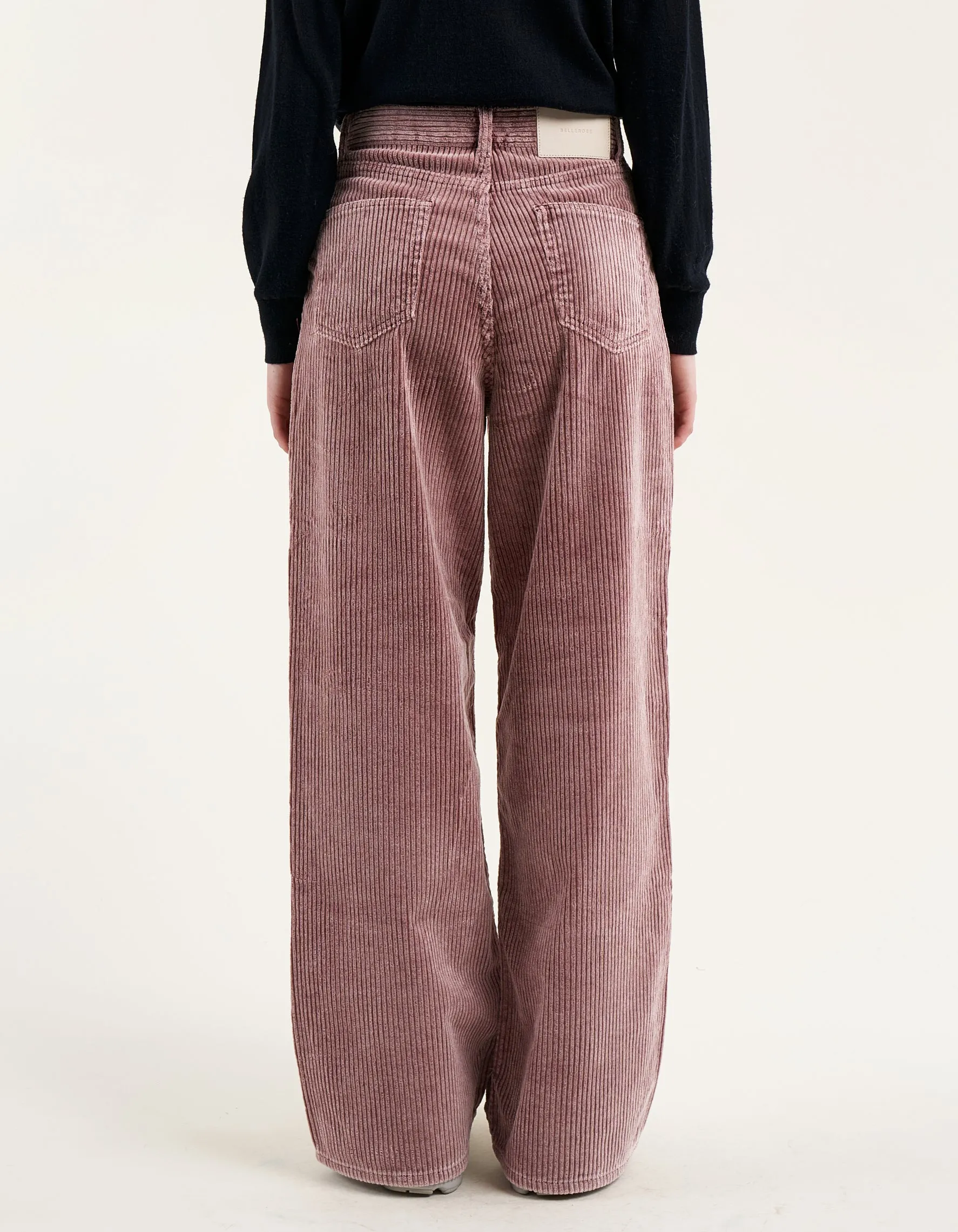 Parthe Corduroy Pants