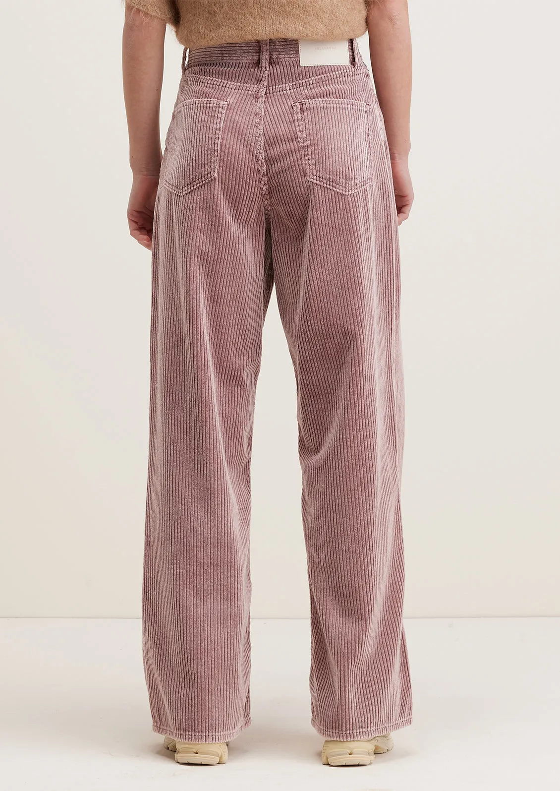 Parthe Corduroy Pants