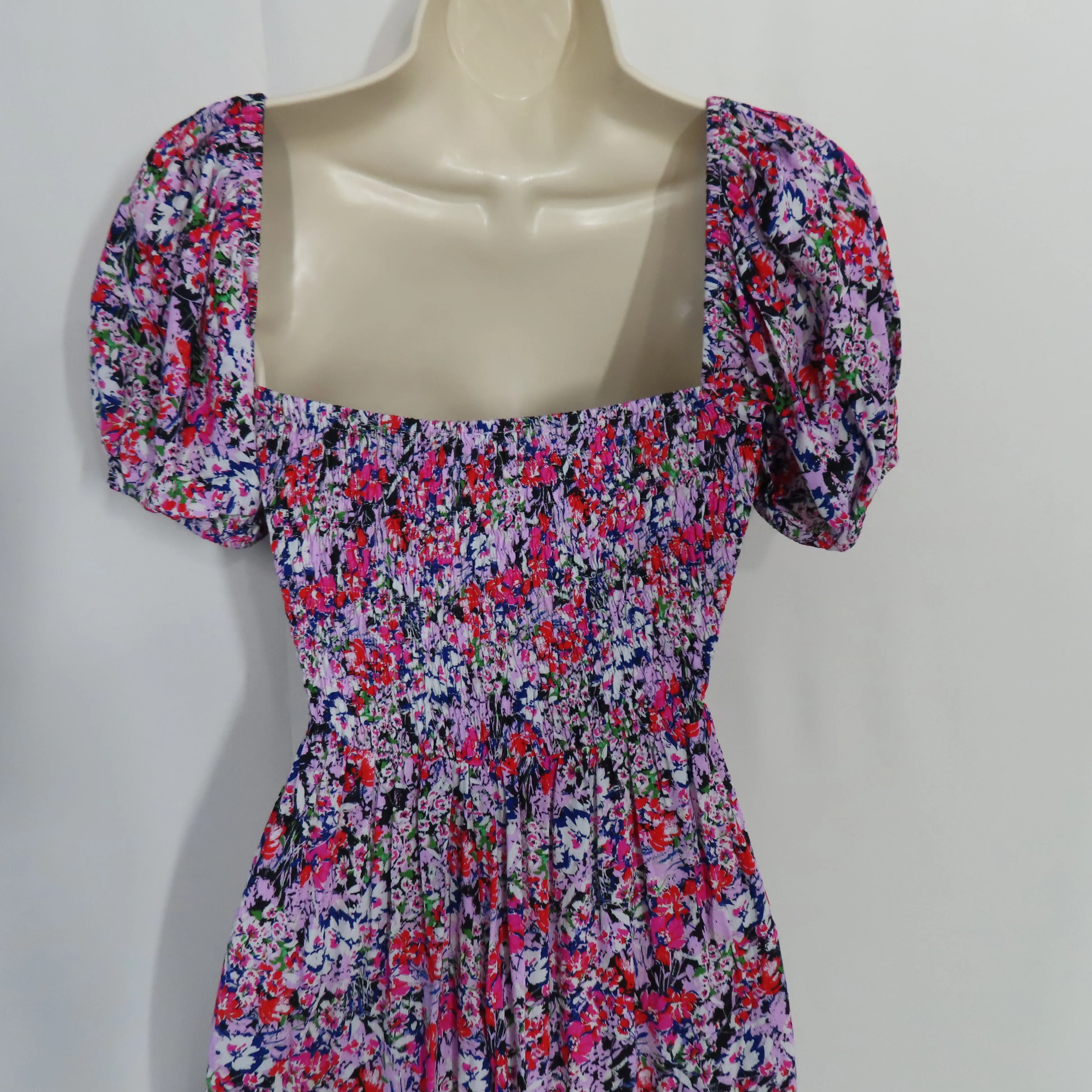 Yumi Kim Floral Smocked Lilac Camila Jumpsuit Short Puffy Sleeves Size Small